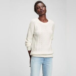 NWT Gap Cream Crewneck Cable Knit Sweater